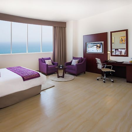 V Hotel Fujairah Exterior foto